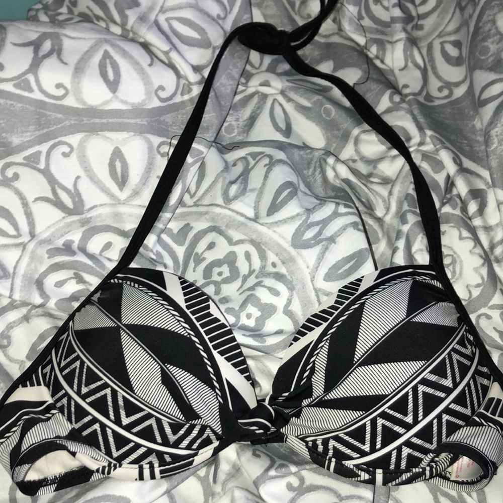 Xhilaration Push Up Swim Top